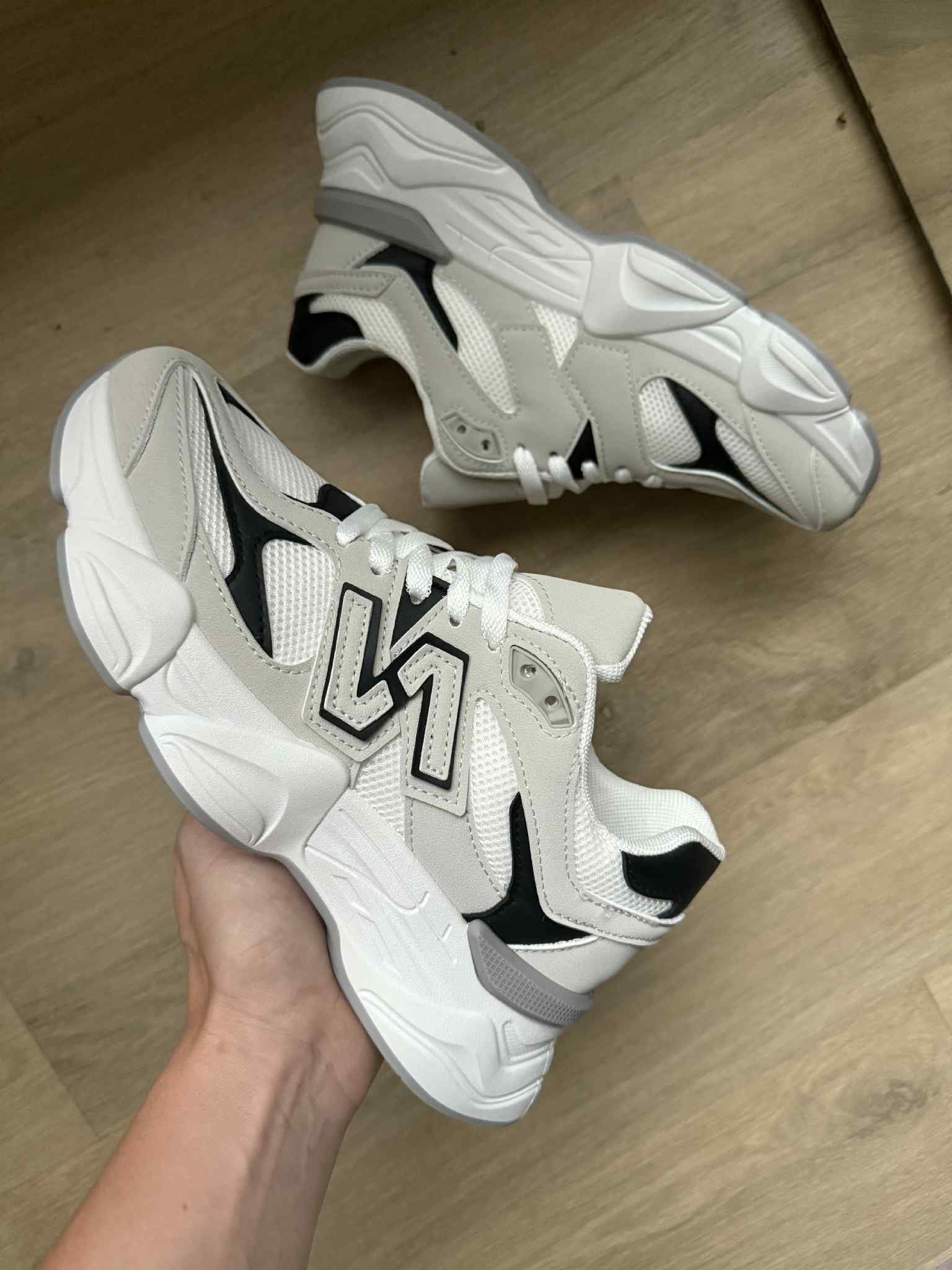 Sneaker Dana Beige - Komfort i styl na każdy dzień